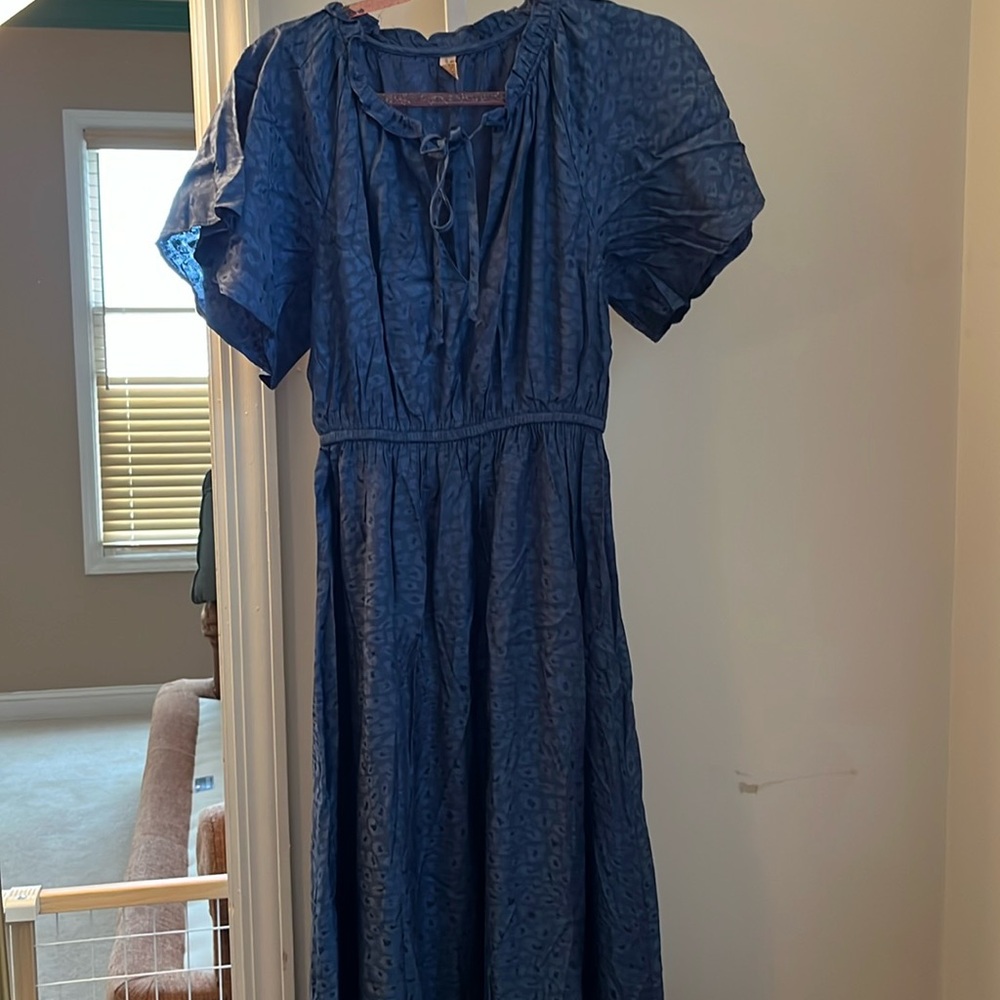 EVOLUTIONARY SHORT SLEEVE MAXI DRESS. NWOT